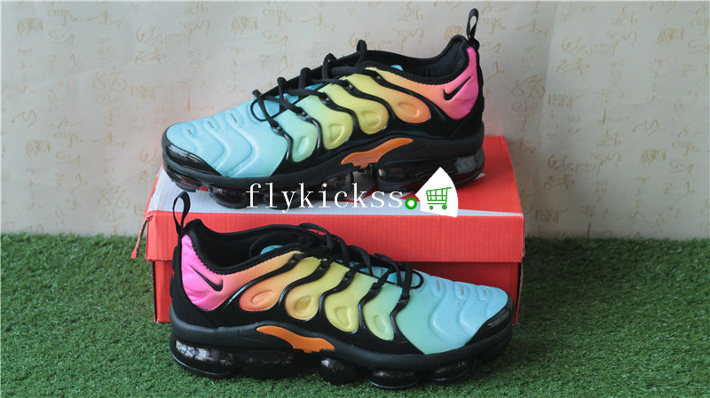 vapormax plus grid sunset